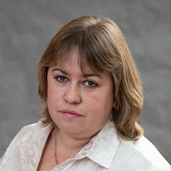 Синяева Елена