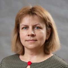 Попова Елена